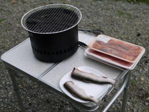 【アウトドア】ニジマス釣りからの貸別荘でBBQ！の写真2