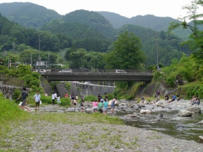 道の駅果樹公園あしがくぼで川遊び！！！の写真14