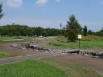 【じゃぶじゃぶ池】まつぶし緑の丘公園のじゃぶじゃぶ池とスプリンクラー！の写真のサムネイル写真4