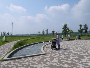 【じゃぶじゃぶ池】上谷総合公園のじゃぶじゃぶ池で水遊び！の写真17