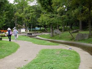 【じゃぶじゃぶ池】城山公園のじゃぶじゃぶ池で水遊び！の写真6
