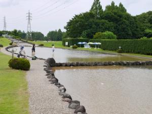 【じゃぶじゃぶ池】大宮花の丘農林公苑のじゃぶじゃぶ池で水遊び！の写真1