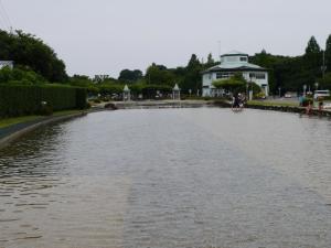 【じゃぶじゃぶ池】大宮花の丘農林公苑のじゃぶじゃぶ池で水遊び！の写真6