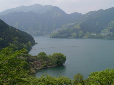 神流川と三波石峡の資料館の写真3