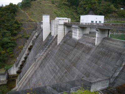 合角ダムの写真