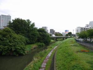 JR川口駅周辺の写真2