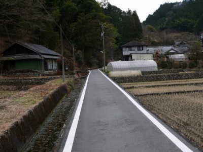 西里温泉（集落）の写真6